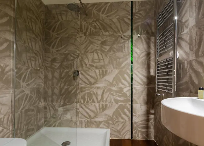 Konukevi Shine House Roma