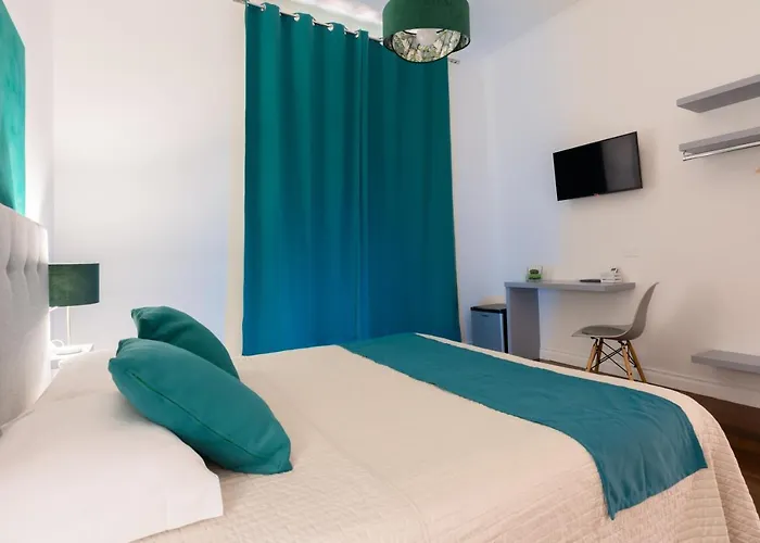 Konukevi Shine House Roma